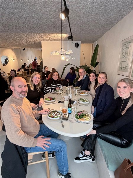 Select HR encourage la coopération entre les régions. L'équipe de Zaventem a visité le bureau de Liège pour échanger et renforcer les liens entre les membres de l'équipe.