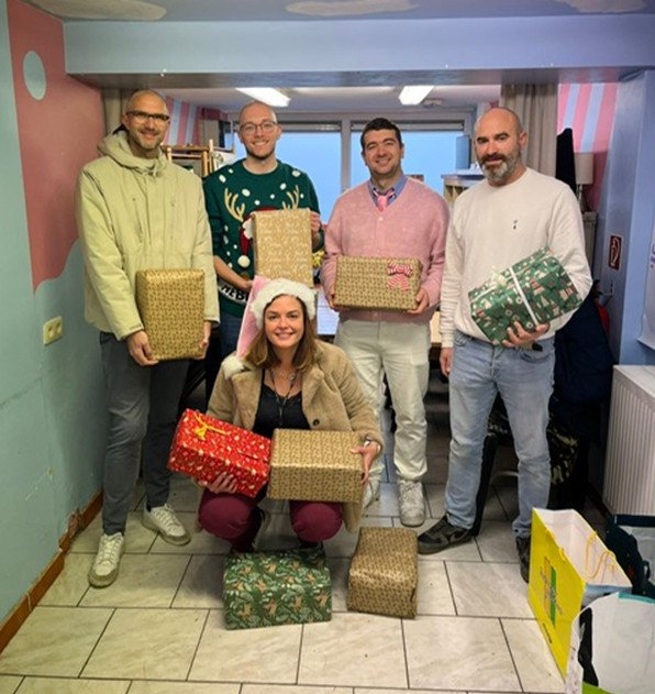 Tijdens de eindejaarsperiode zetten de regio&rsquo;s van Select HR zich in voor goede doelen. Kleine gebaren, groot verschil.